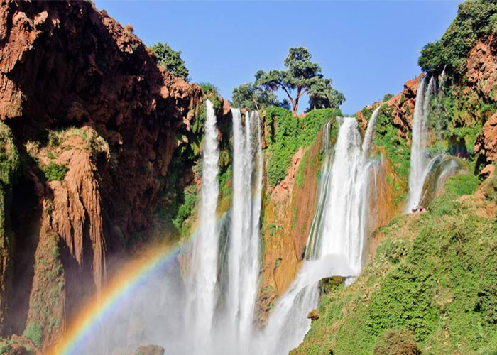 Descubre las mejores excursiones desde Marrakech: desierto del Sahara, Atlas, Ait Ben Haddou y Essaouira. Planifica tu tour por Marruecos.